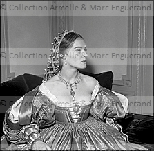 Dommage qu elle soit une putain
Auteur : FORD John
Adaptateur : BEAUNE Georges
Mise en scene : VISCONTI Luchino 
Orchestre : BEAUNE GEORGES 
Avec : 
SCHNEIDER Romy
Lieu : Theatre de Paris
Ville : Paris
Le : 01 03 1961
 Marc Comte Collection Armelle et Marc Enguerand
